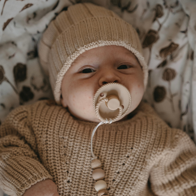 Cappello Minimal in Cotone Biologico fino a 6 mesi - Baby Clothes - Baby Rainbow Shop - P.IVA 04847500230