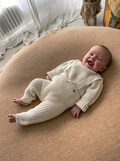 Baby Gift Box - Set Maglione e Pantalone in Cotone Biologico Crema - Baby Clothes - Baby Rainbow Shop - P.IVA 04847500230