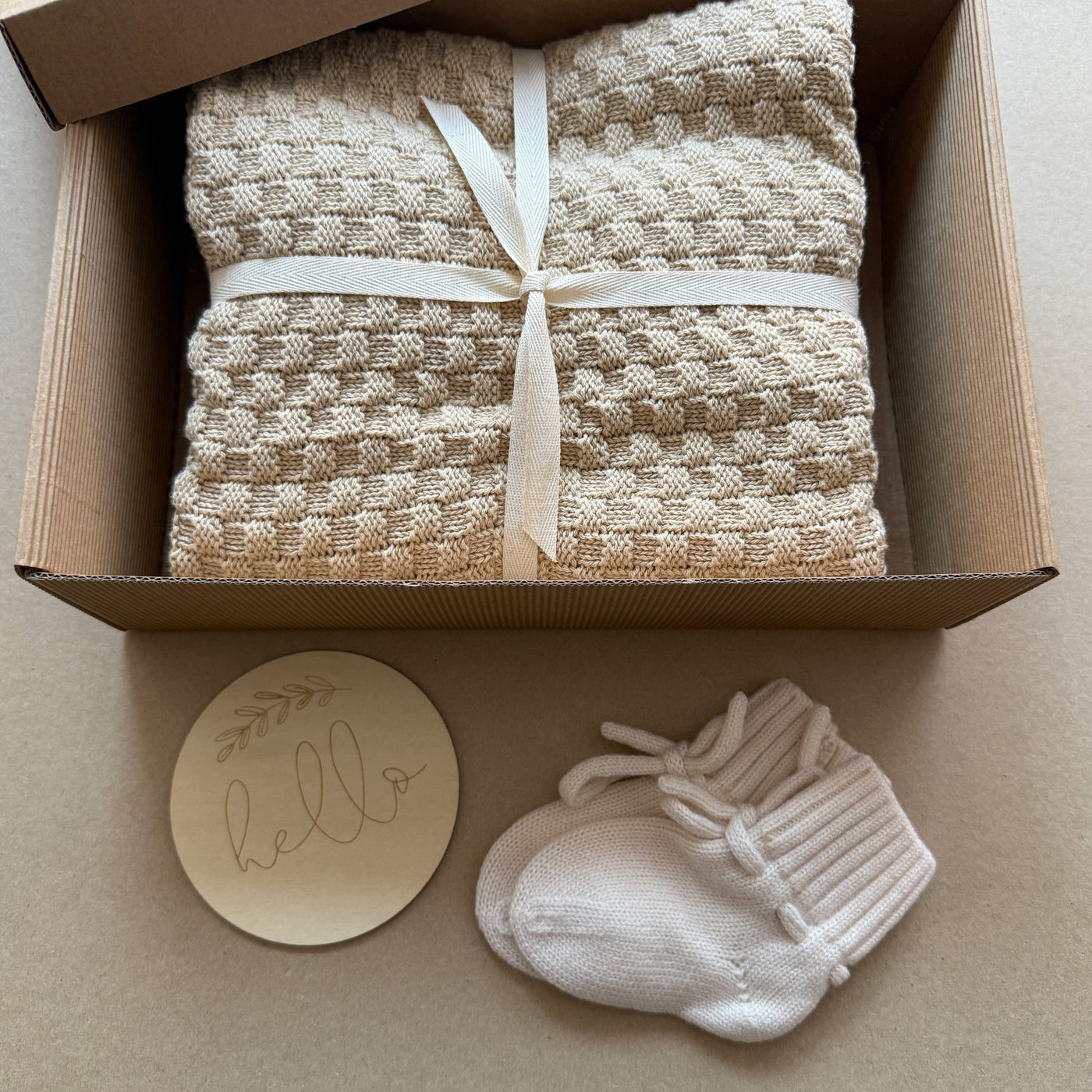 Baby Gift Box - Rainbow Newborn